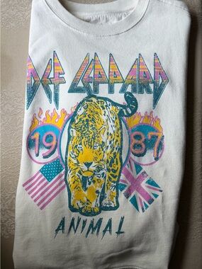 Def Leppard White 'Animal 1987' Graphic Sweatshirt